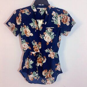 Navy Top Peplum Floral Short Sleeve Small Mileage NWT